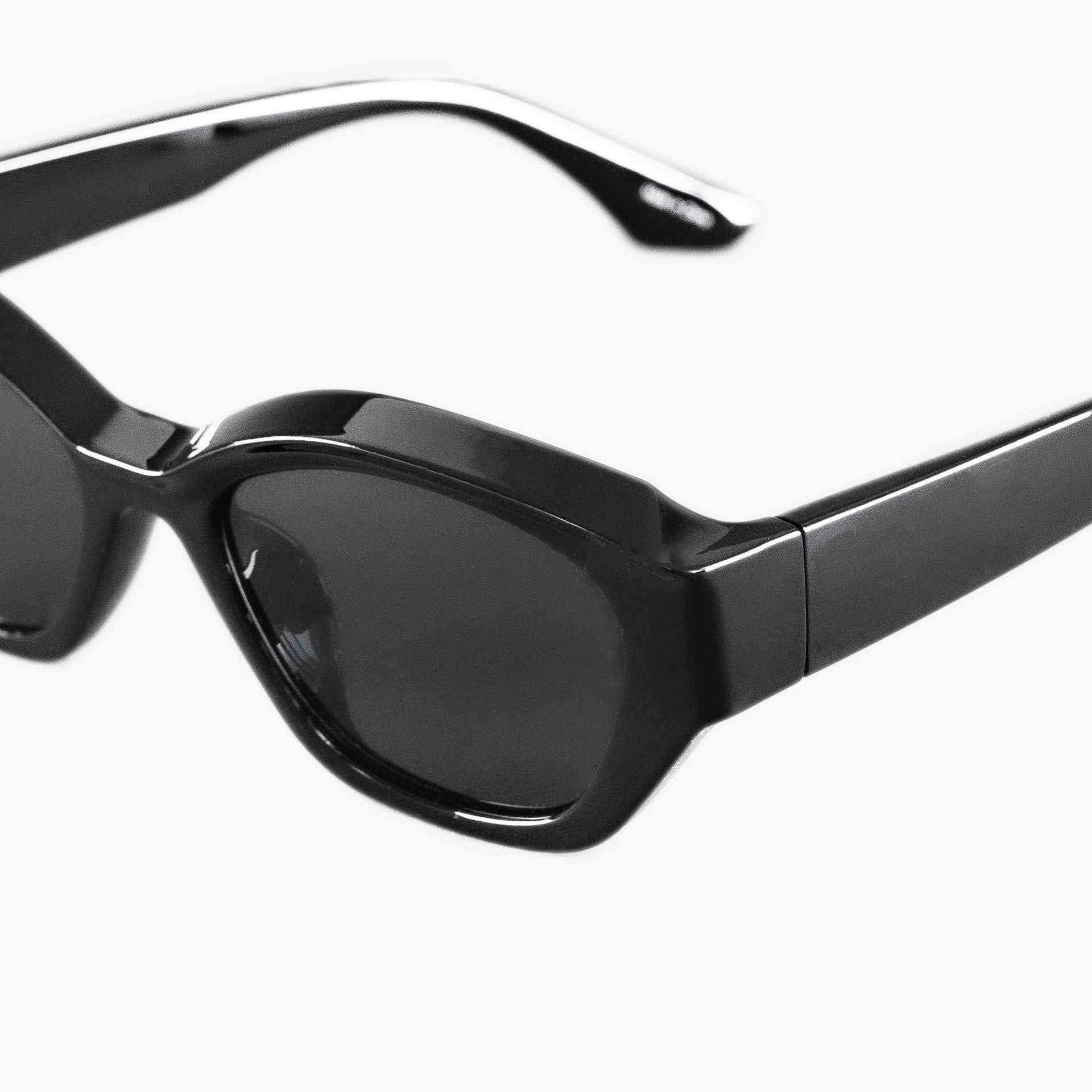 Irregular Cat Eye Sunglasses