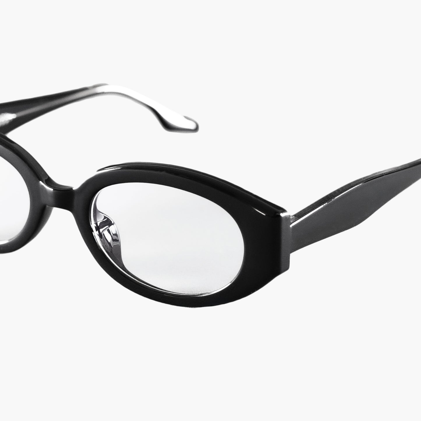 Black Oval Eye Glasses