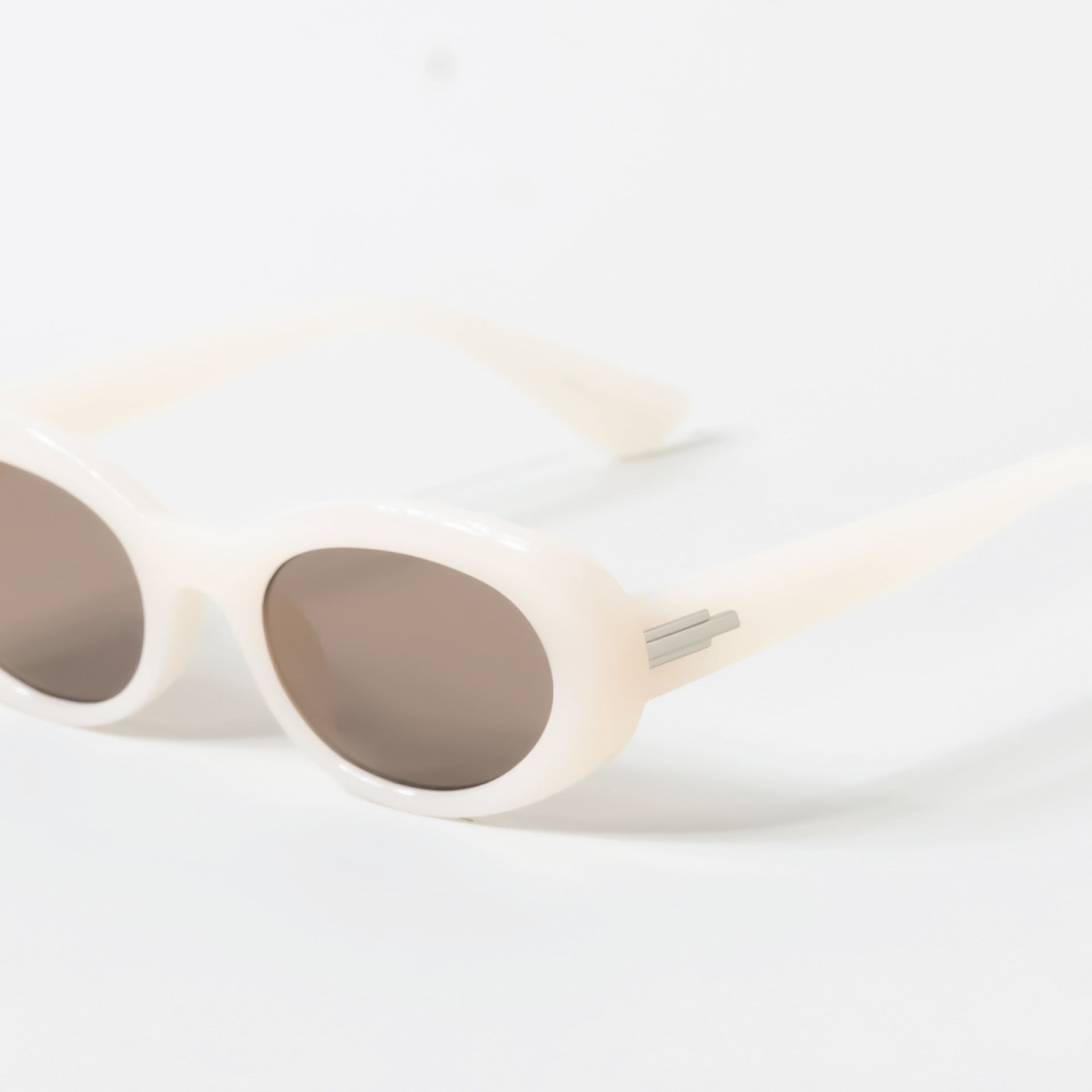 White (Light Pink) Marble Round Eye Sunglasses