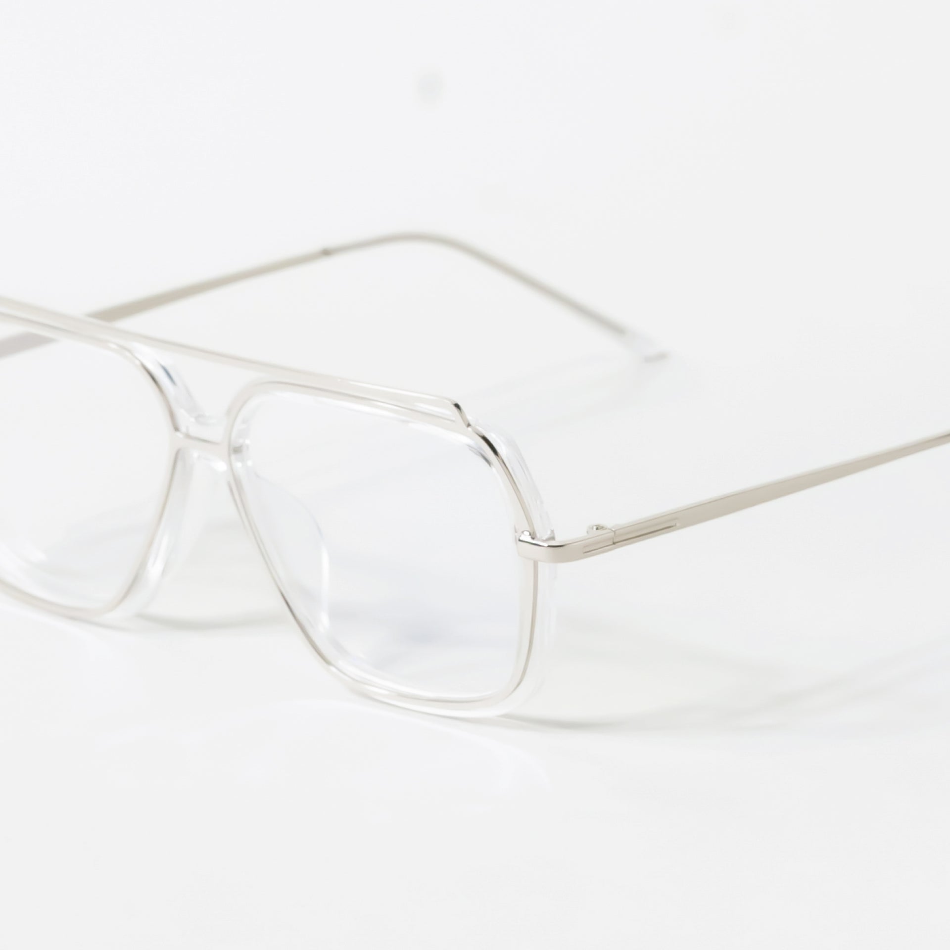 Silver Frame Aviator Glasses